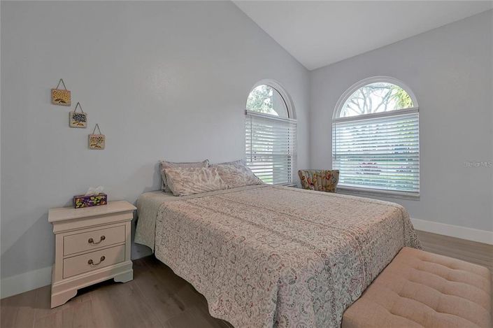 Image No.33-4 Bed House for sale