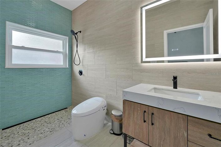 Image No.42-4 Bed House for sale