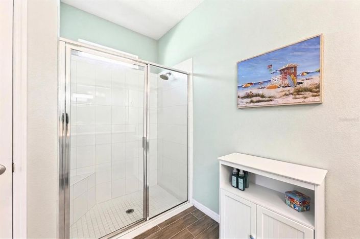 Image No.16-4 Bed House for sale