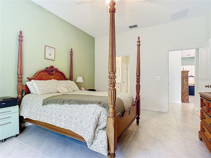 Image No.25-2 Bed House for sale