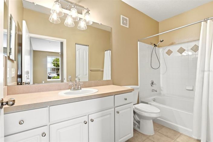 Image No.20-3 Bed Apartment for sale