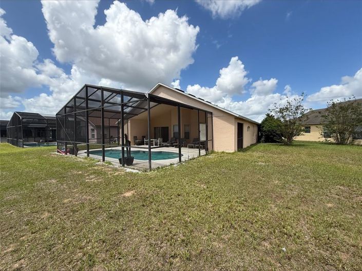 Image No.20-3 Bed House for sale