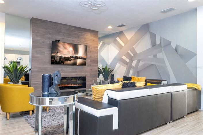 Image No.18-6 Bed House for sale