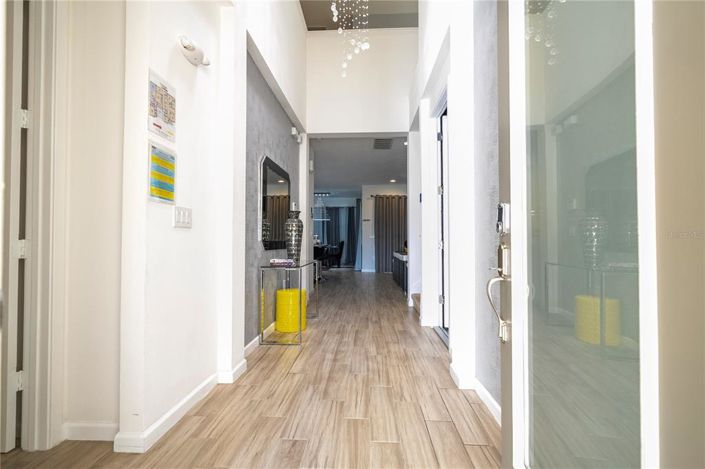 Image No.2-6 Bed House for sale