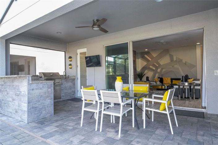 Image No.31-6 Bed House for sale