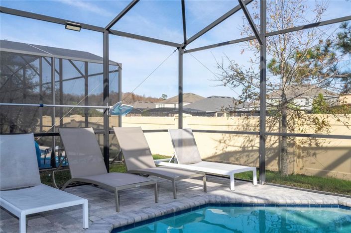 Image No.36-6 Bed House for sale