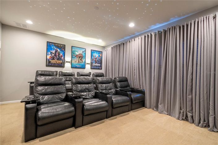 Image No.54-6 Bed House for sale