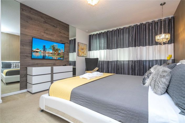 Image No.7-6 Bed House for sale