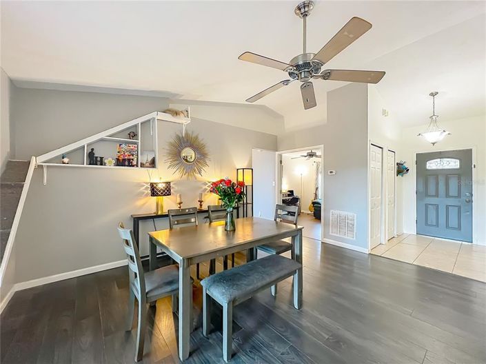 Image No.12-4 Bed House for sale