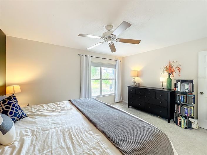 Image No.18-4 Bed House for sale