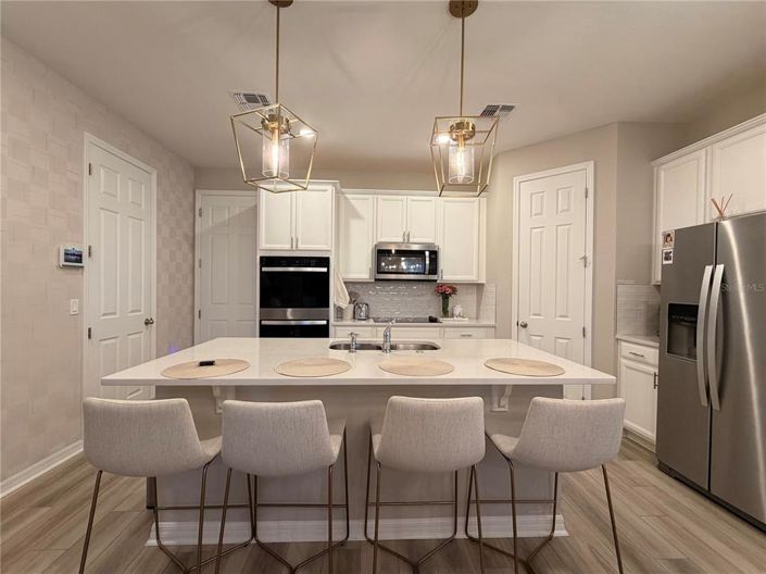 Image No.10-3 Bed House for sale