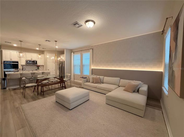 Image No.7-3 Bed House for sale