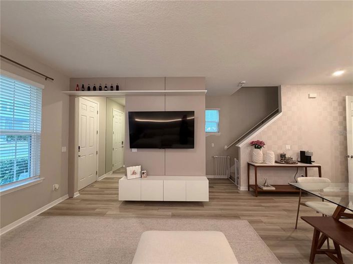 Image No.8-3 Bed House for sale