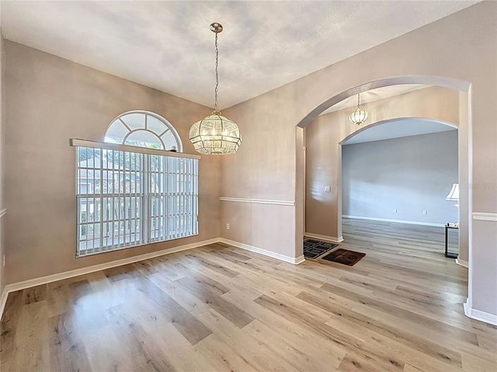 Image No.6-3 Bed House for sale