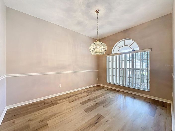 Image No.7-3 Bed House for sale