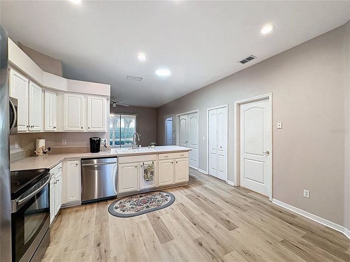 Image No.9-3 Bed House for sale