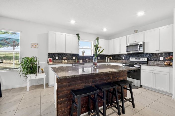 Image No.15-5 Bed House for sale