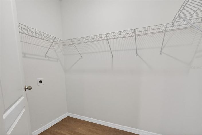 Image No.24-5 Bed House for sale