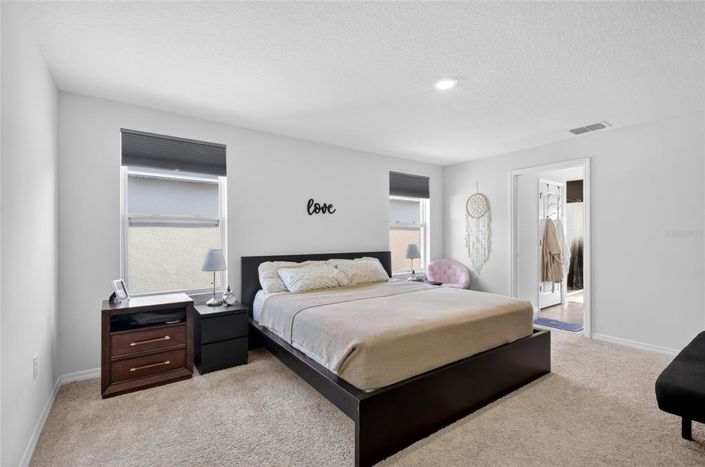 Image No.27-5 Bed House for sale