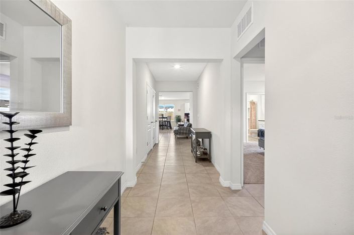 Image No.6-5 Bed House for sale