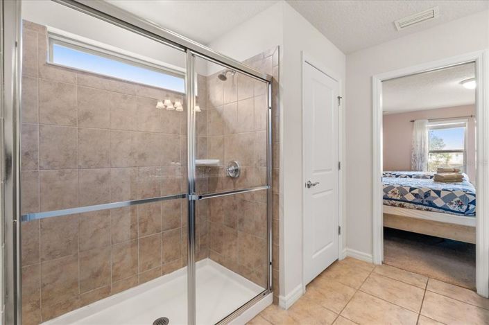 Image No.26-5 Bed House for sale