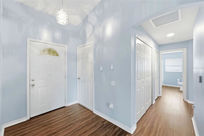 Image No.10-3 Bed House for sale