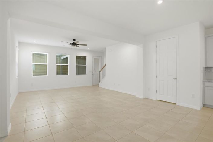 Image No.13-3 Bed Townhouse for sale