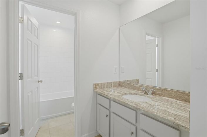 Image No.20-3 Bed Townhouse for sale