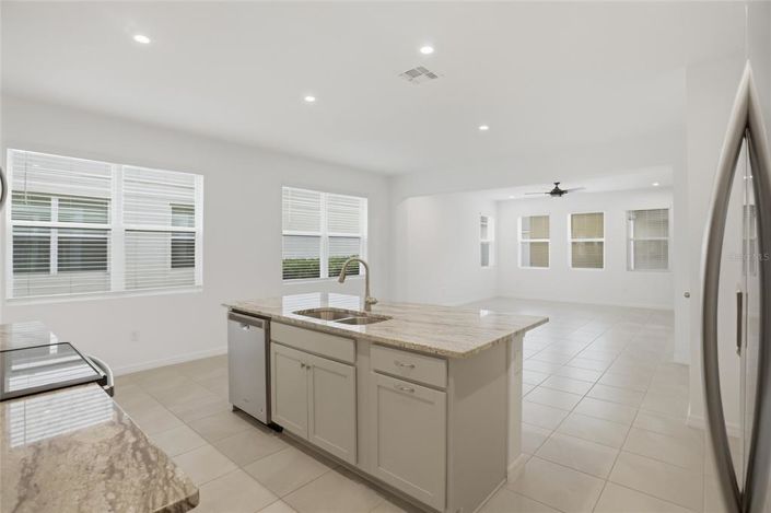 Image No.9-3 Bed Townhouse for sale