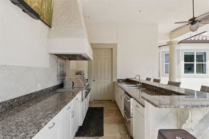 Image No.25-7 Bed House for sale