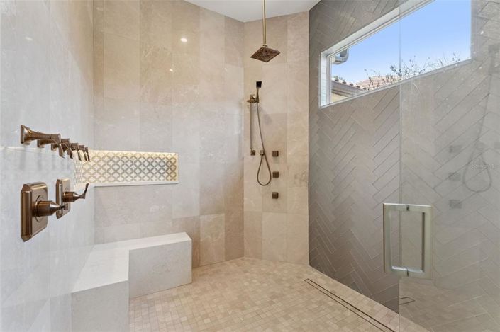 Image No.48-7 Bed House for sale