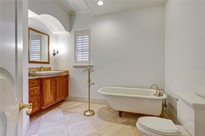 Image No.31-4 Bed House for sale