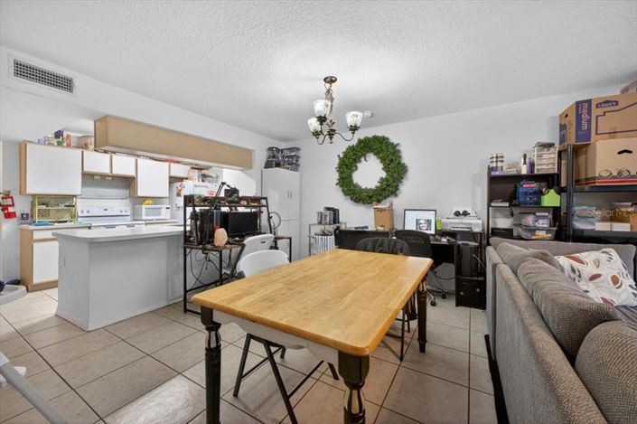 Image No.10-Appartement de 3 chambres à vendre à Saint John