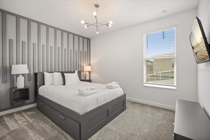 Image No.17-6 Bed House for sale
