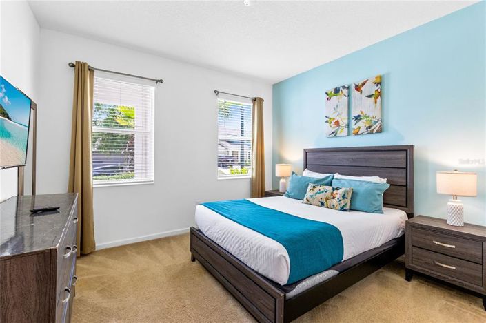 Image No.17-6 Bed House for sale