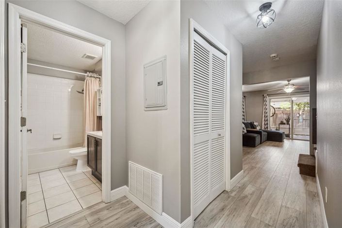 Image No.11-3 Bed Townhouse for sale