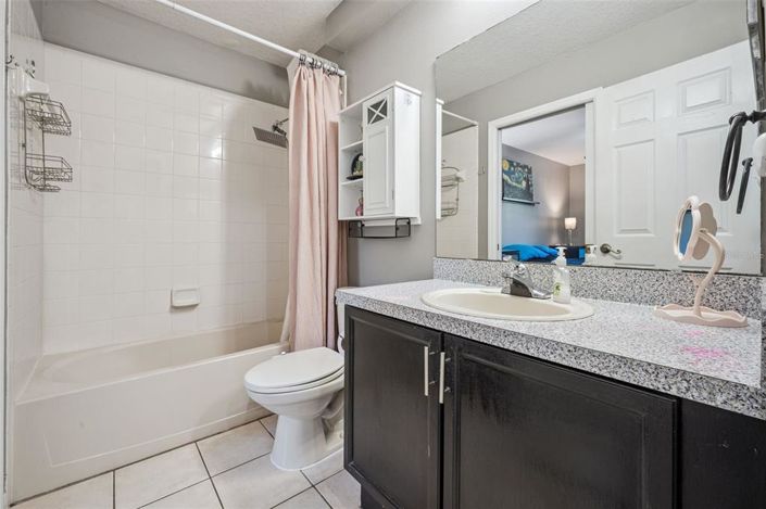 Image No.14-3 Bed Townhouse for sale