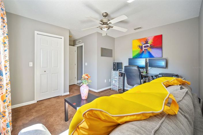 Image No.19-3 Bed Townhouse for sale