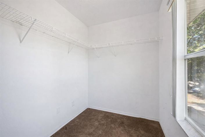 Image No.23-3 Bed Townhouse for sale