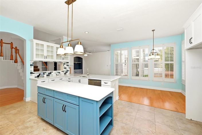 Image No.10-6 Bed House for sale