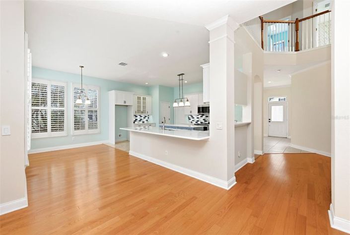 Image No.16-6 Bed House for sale