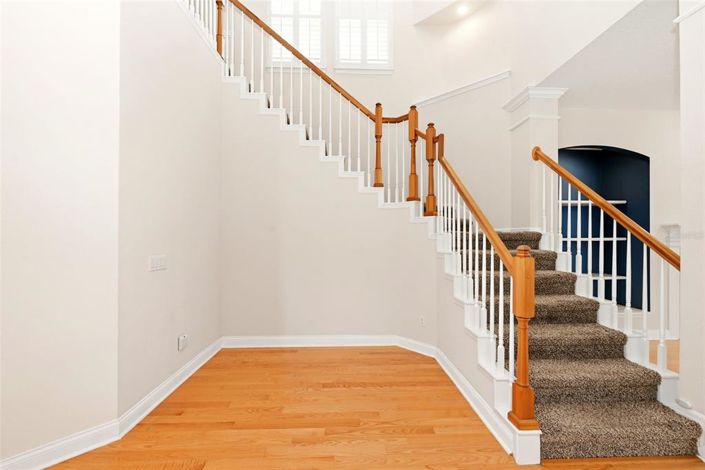 Image No.23-6 Bed House for sale