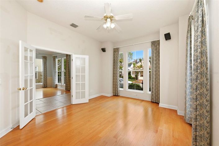 Image No.25-6 Bed House for sale