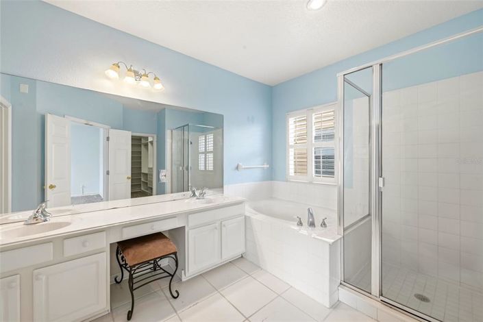 Image No.35-6 Bed House for sale