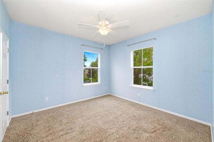 Image No.40-6 Bed House for sale