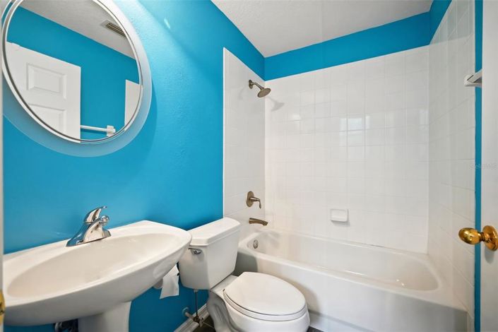 Image No.44-6 Bed House for sale