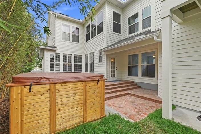 Image No.47-6 Bed House for sale