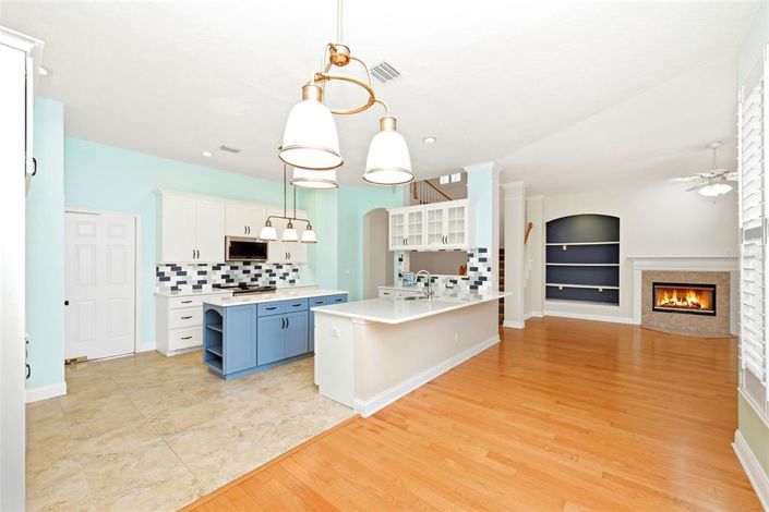 Image No.5-6 Bed House for sale