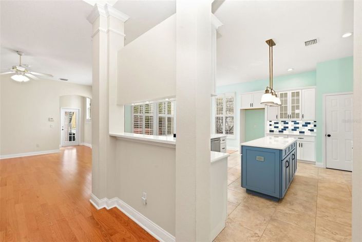 Image No.7-6 Bed House for sale