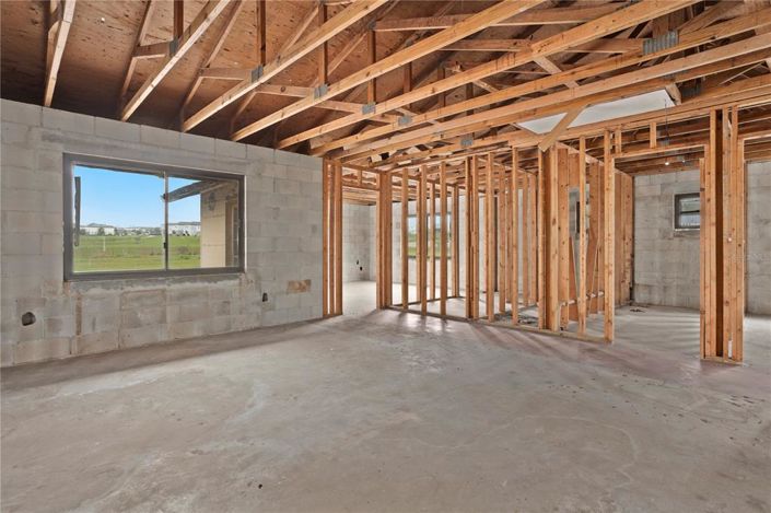 Image No.27-4 Bed House for sale